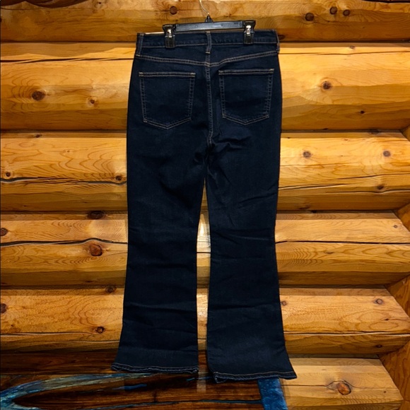 Gap NWT High Rise 70s Flare Jeans Size 29 Regular in Dark Wash - Picture 10 of 12